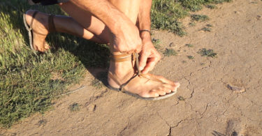 Cómo hacer el atado Tarahumara en tus sandalias Huaraches